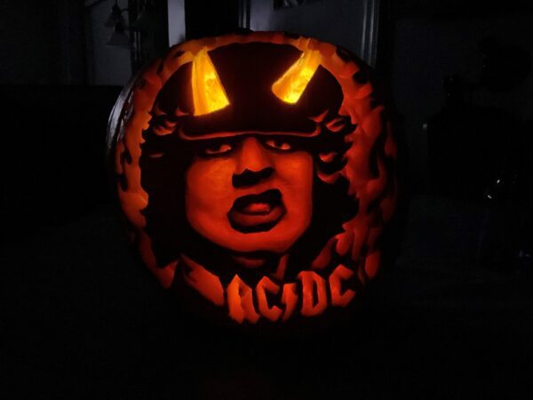 Pumpkin Etching with Linda Laforge - Image 4